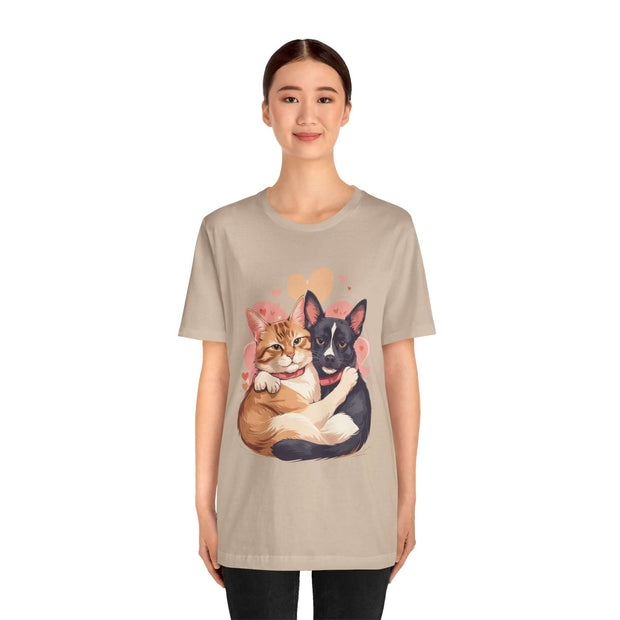 Cute pet lovers tee featuring illustrated cats and dogs, perfect for casual wear and showcasing love for animals.